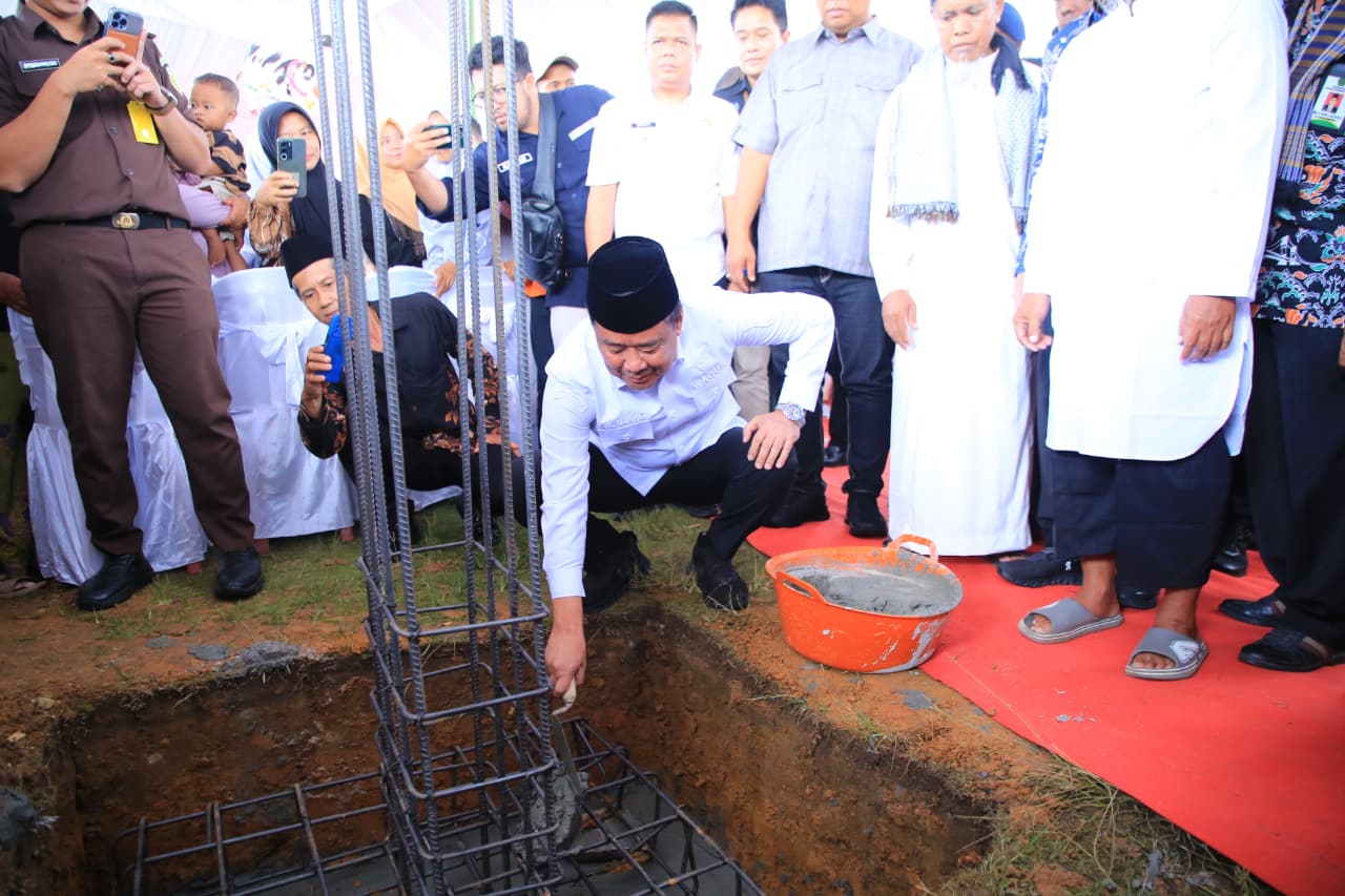 WAGUB CIK UJANG RESMIKAN PEMBANGUNAN MASJID BAITUL HUDA: Masjid Bukan Hanya Bangunan, Tapi Pusat Peradaban Umat
